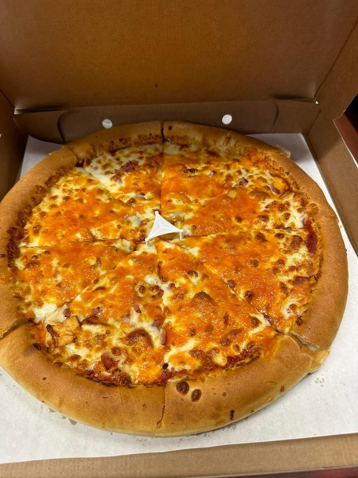 Bacon Five Cheese Pizza